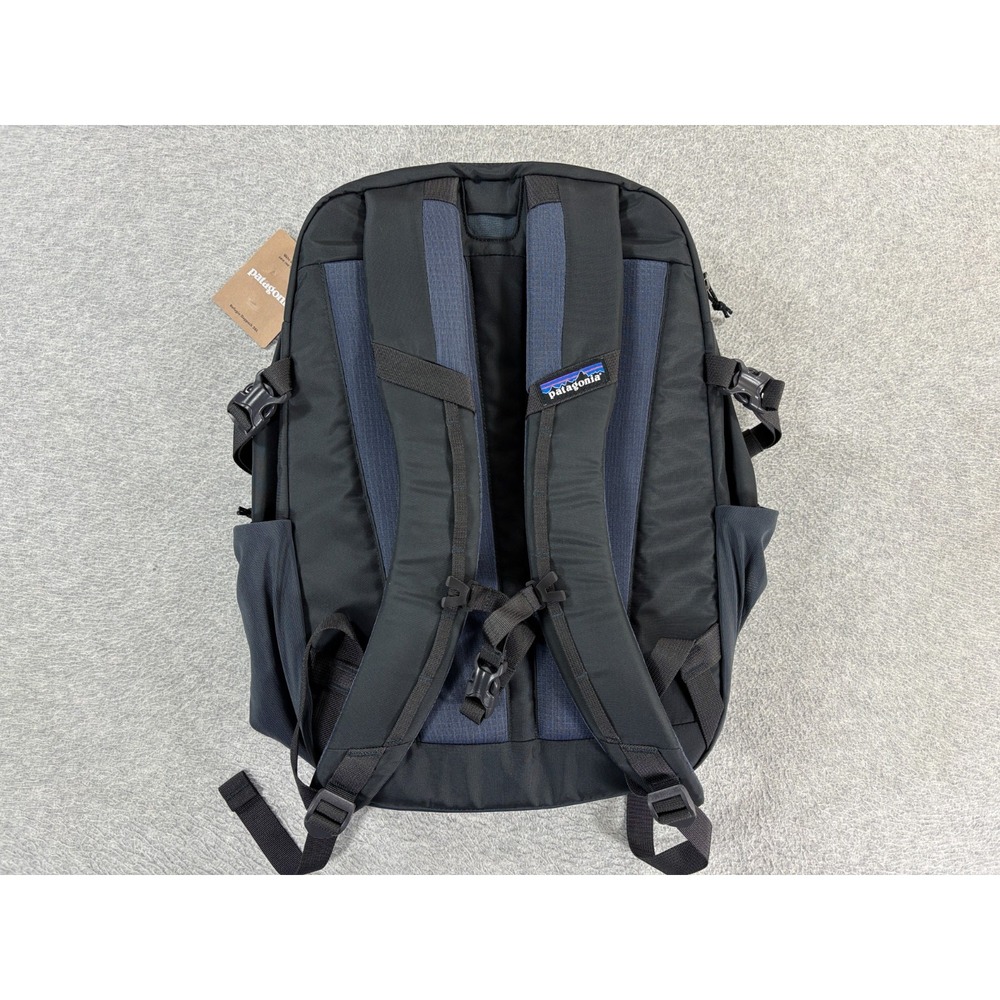 NWT Patagonia Refugio Daypack 26L‎ Backpack (Smolder Blue) - Picture 6 of 16